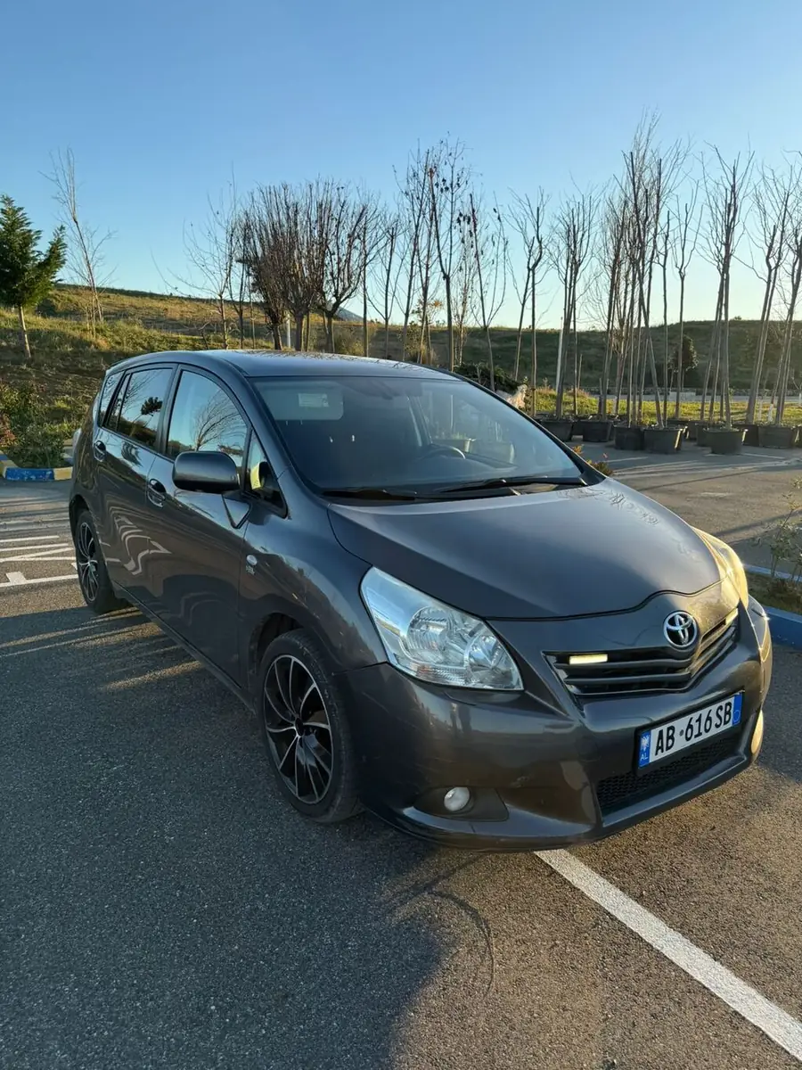 Toyota Verso